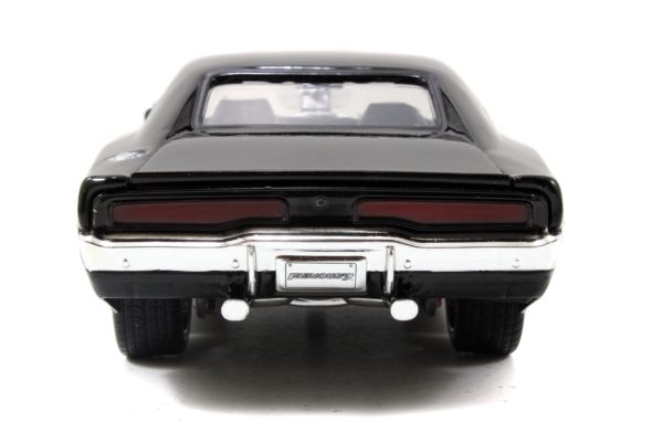 Dodge Charger Street W/Dom Toeretto's Figure  1970