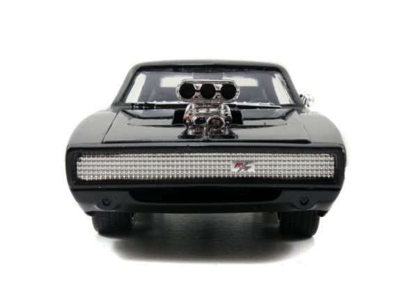 Dodge Charger Street W/Dom Toeretto's Figure  1970